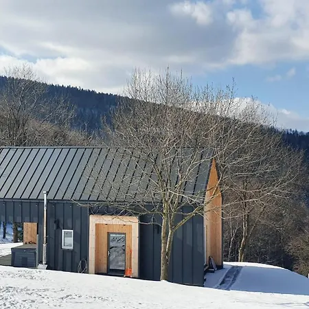 بيت للعطل Off Na Oslaku, Jacuzzi & Sauna