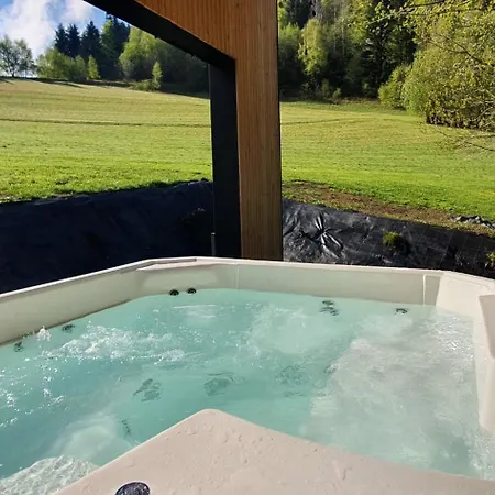 Off Na Oslaku, Jacuzzi & Sauna Jaworzna